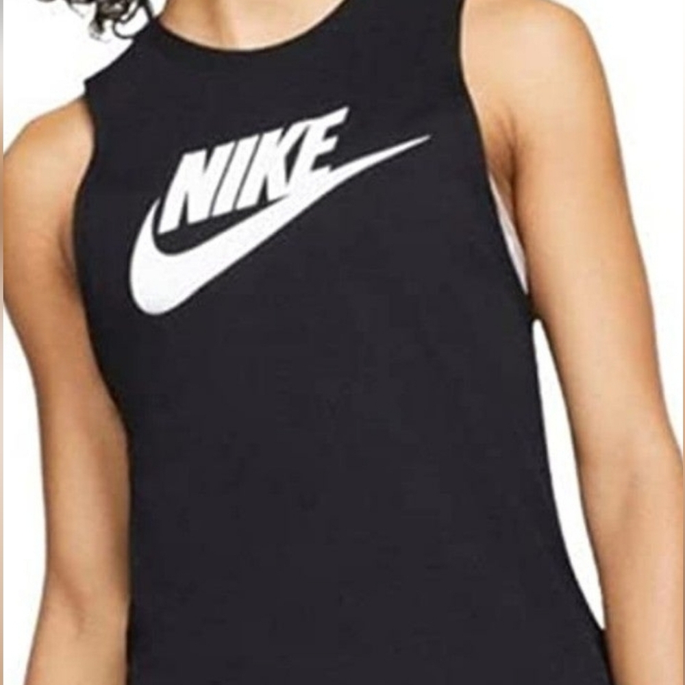 Nike Muscle Tank